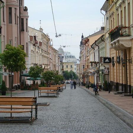 Two-Bedroom On Lesi Ukrainky Lviv Dış mekan fotoğraf